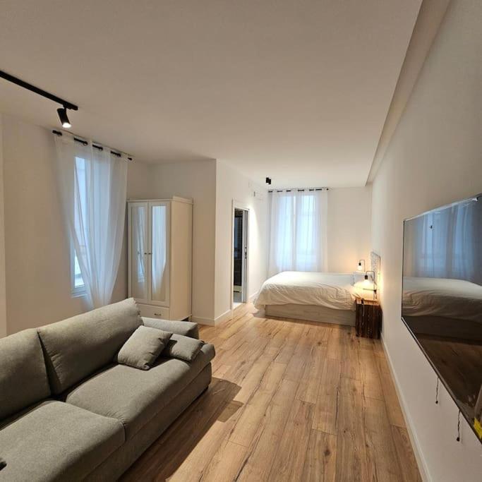 Ferienwohnung Moderno Apartamento Centrico Para 8 Personas Bilbao Exterior foto