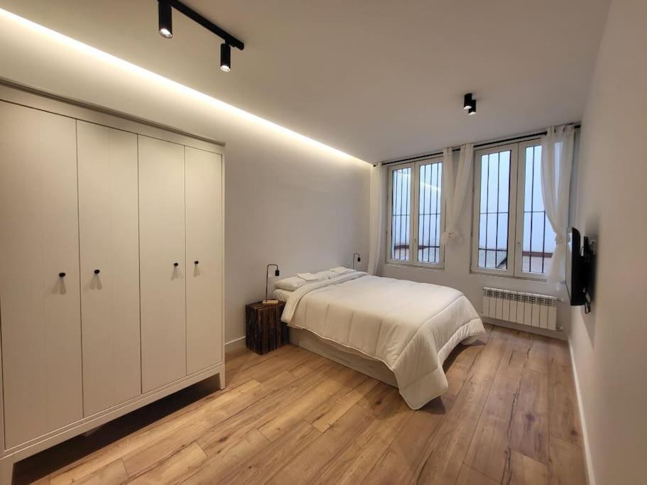 Ferienwohnung Moderno Apartamento Centrico Para 8 Personas Bilbao Exterior foto